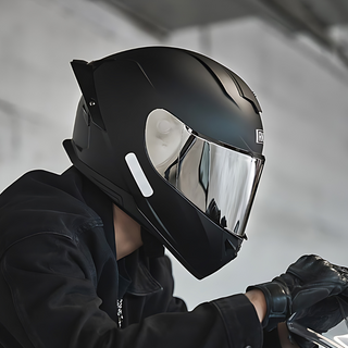 B1 Full Face Motorcycle Helmet with Integrated Bluetooth